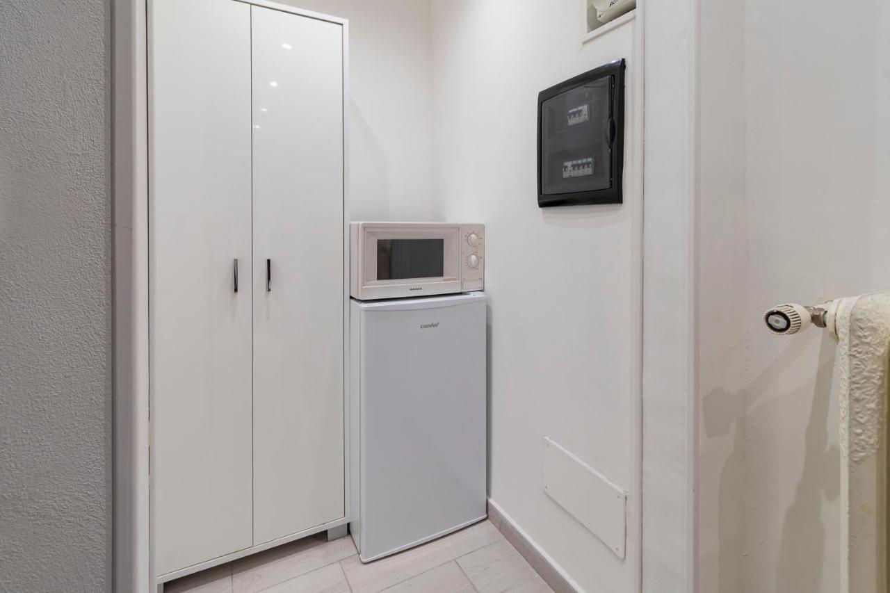 I Host Apartment - Londonio 19 ميلان المظهر الخارجي الصورة